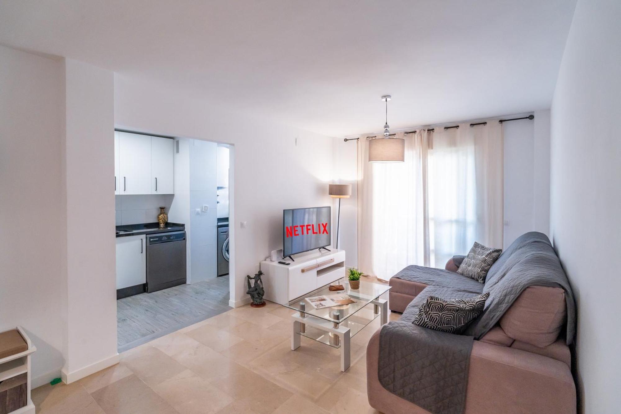 Casa Playa Guadalmar, Beautiful Apartment In Front Of The Sea, Wifi, Ac, Smart Tv, Private Parking Малага Екстериор снимка