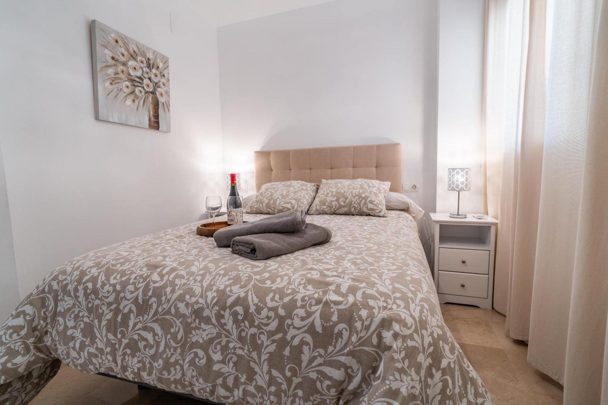 Casa Playa Guadalmar, Beautiful Apartment In Front Of The Sea, Wifi, Ac, Smart Tv, Private Parking Малага Екстериор снимка